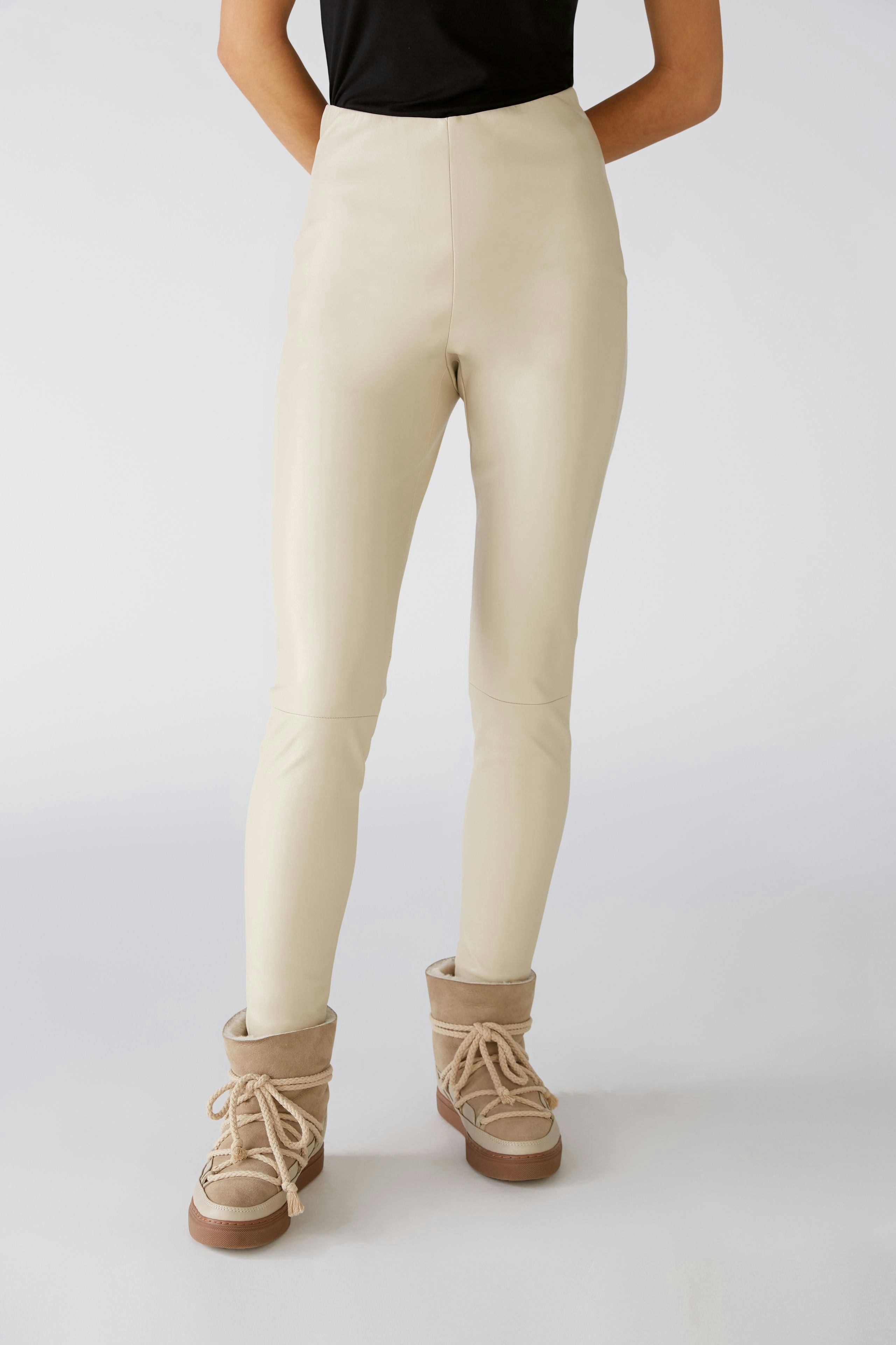 Jeggings made from vegan leather | OUI 