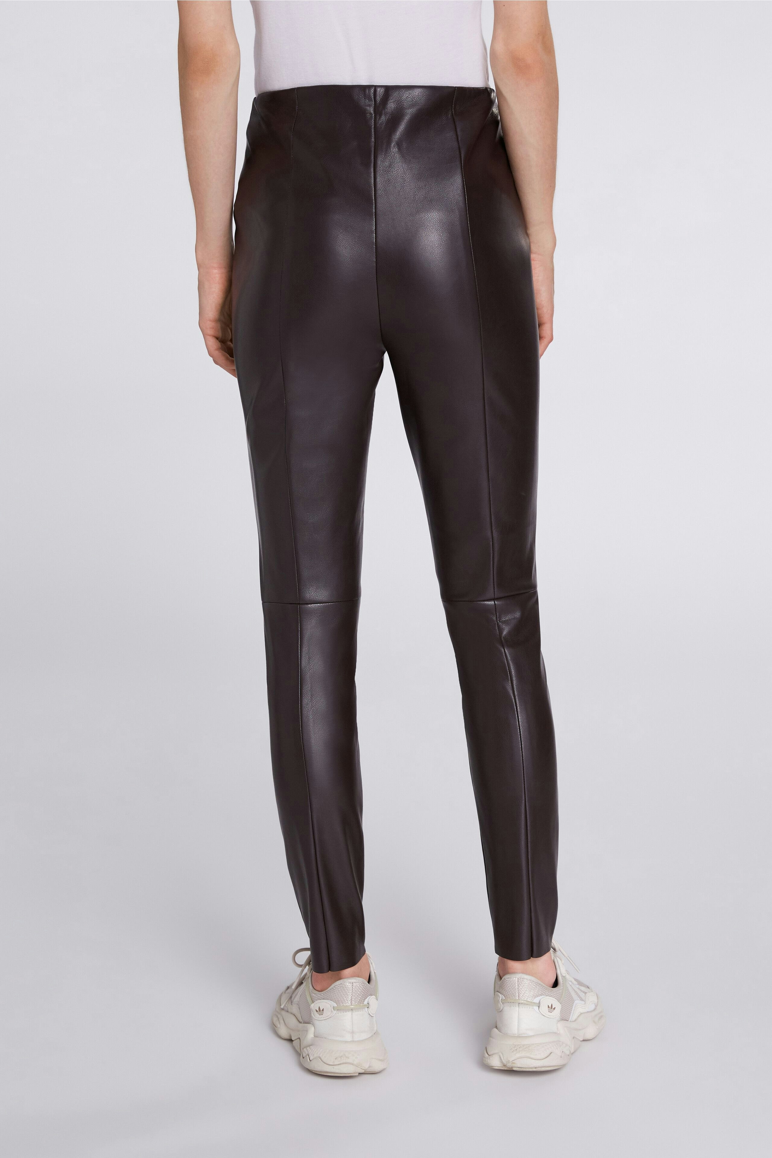 Jeggings made from vegan leather | OUI 