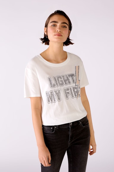 T-shirt with statement