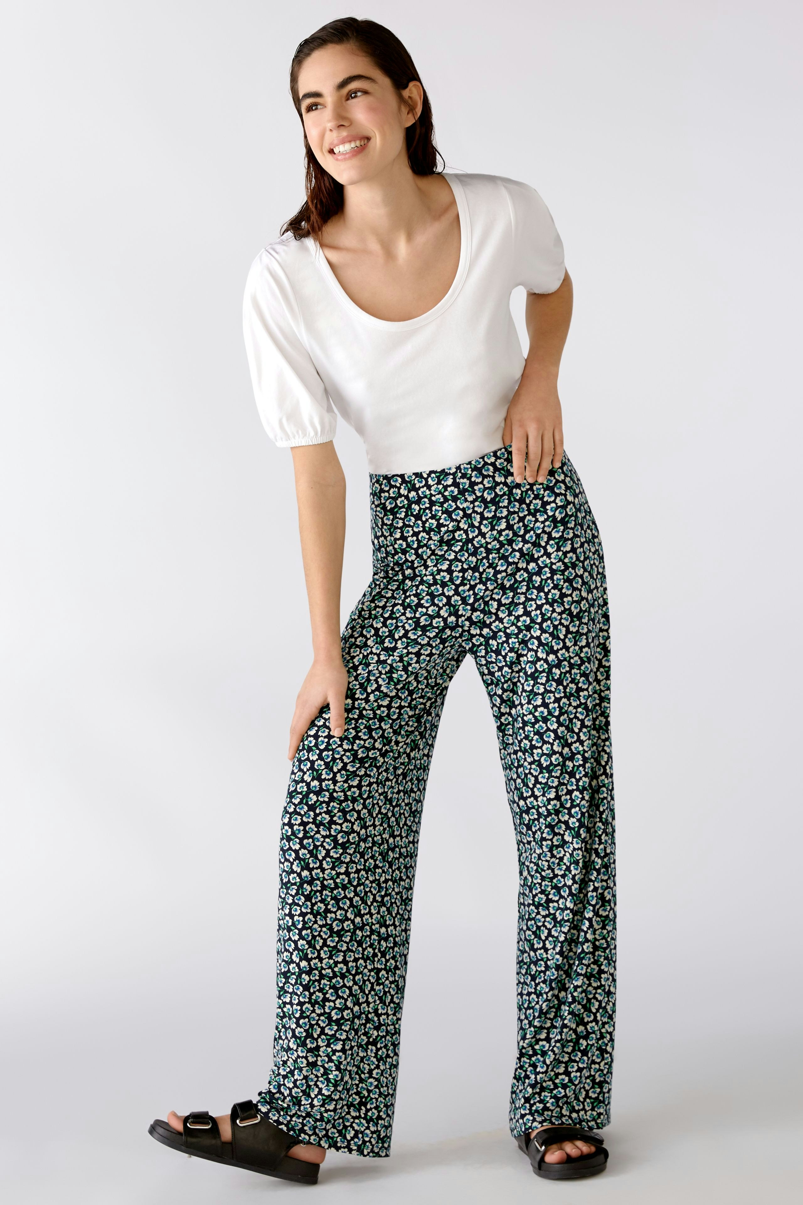 Slinky trousers in trendy print | OUI 
