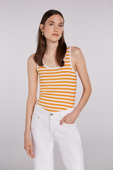 Strappy top essential