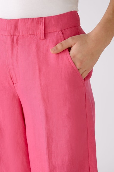 Bermuda shorts mad of linen