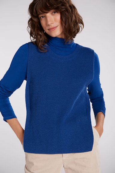 Knitted slipover made from soft wool-modal blend
