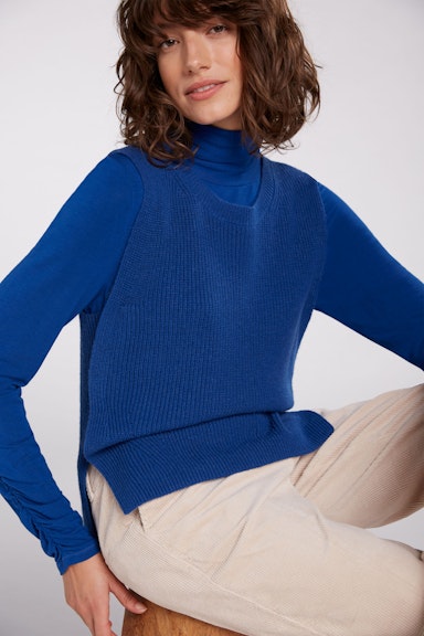 Knitted slipover made from soft wool-modal blend