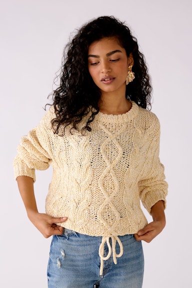Jumper in cable knit