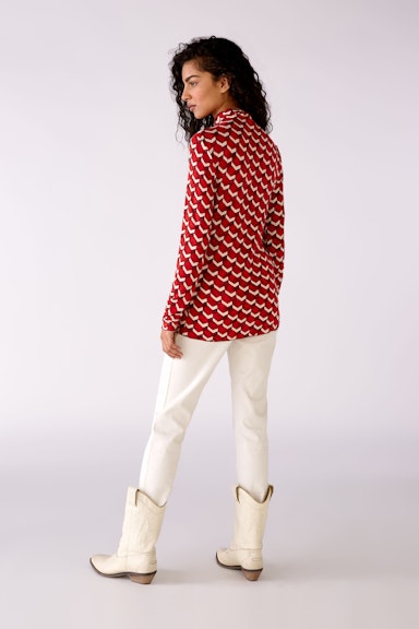 Long-sleeved shirt with stand-up collar