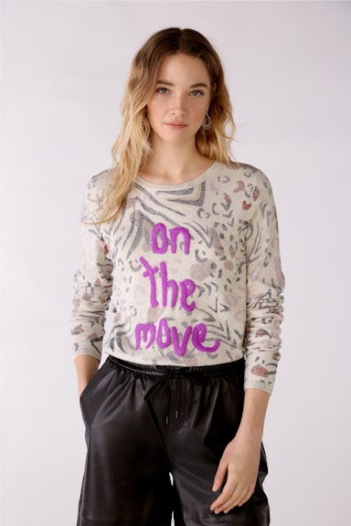 Jumper with knitted-in wording