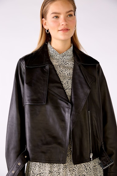Bild 5 von Leather jacket with belt in black | Oui