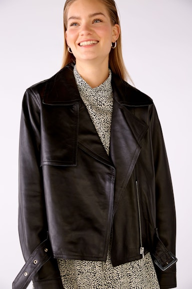 Bild 7 von Leather jacket with belt in black | Oui