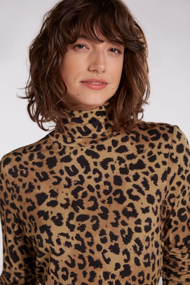 Bild 4 von Long-sleeved shirt with leopard print in camel black | Oui