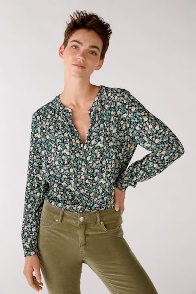 Blouse with floral pattern