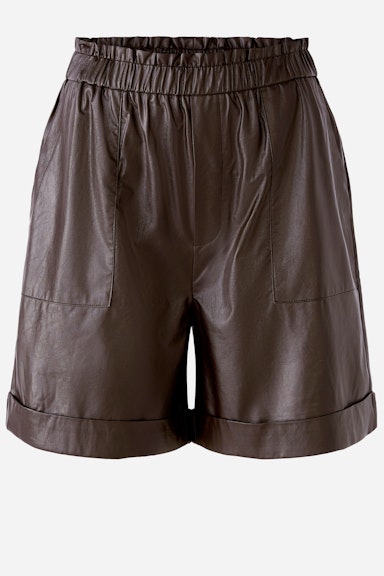 Shorts in vegan leather