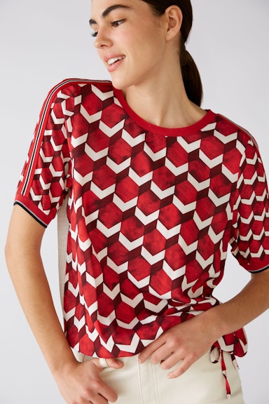 Bild 6 von T-shirt in geometric print in red white | Oui