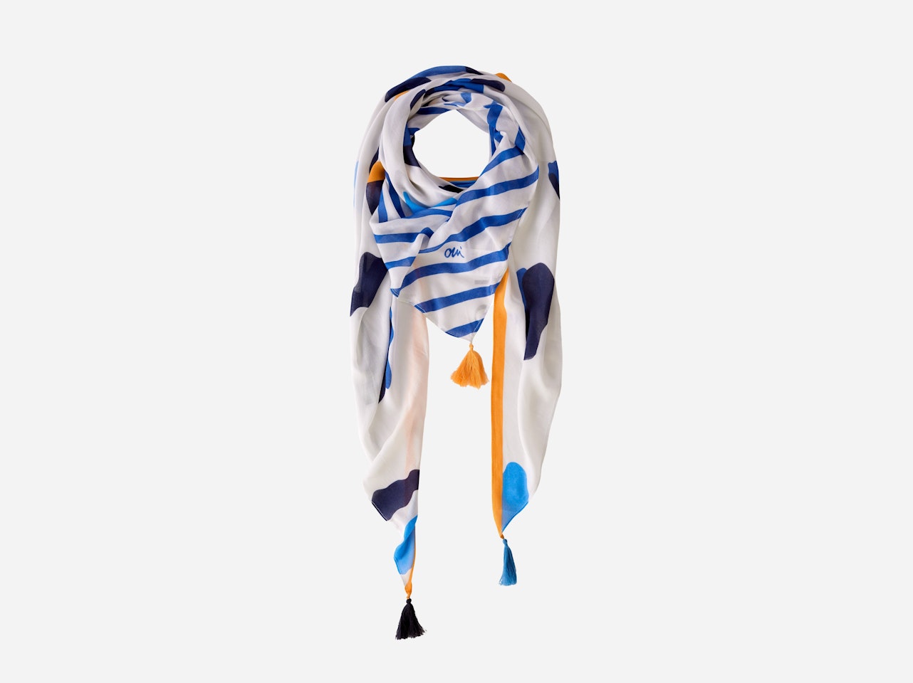 Bild 1 von Triangular scarf in flowing viscose in white blue | Oui