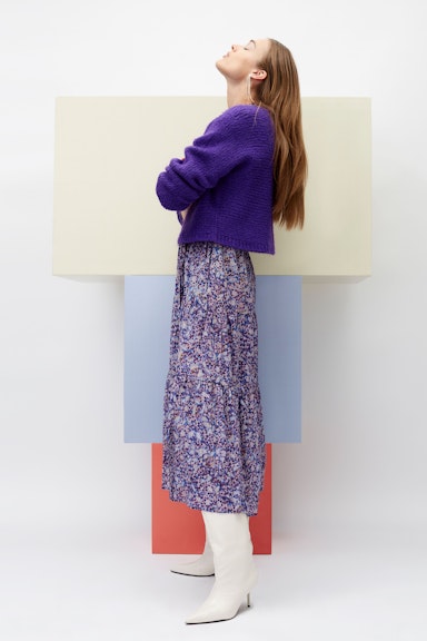 Bild 7 von Pleated skirt with allover print in violett violett | Oui