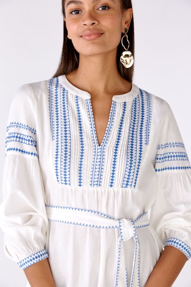 Bild 4 von Maxi dress made of cotton with contrast embroidery in white blue | Oui