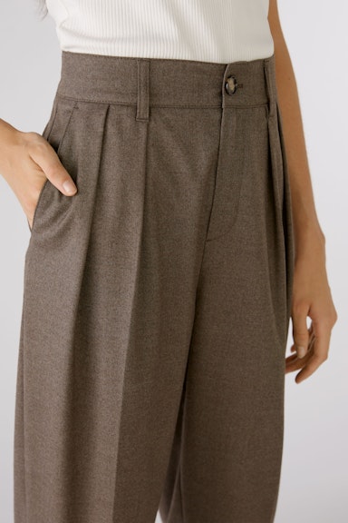 Bild 4 von Pleated trousers abbreviated in Dk.Brown | Oui