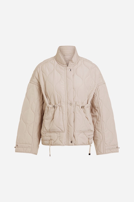 Outdoor jacket with stand-up collar