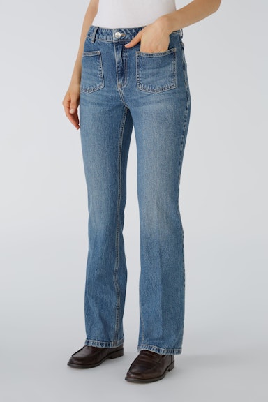 Bild 2 von THE FLARED Jeans Easy Kick, mid waist, regular in darkblue denim | Oui