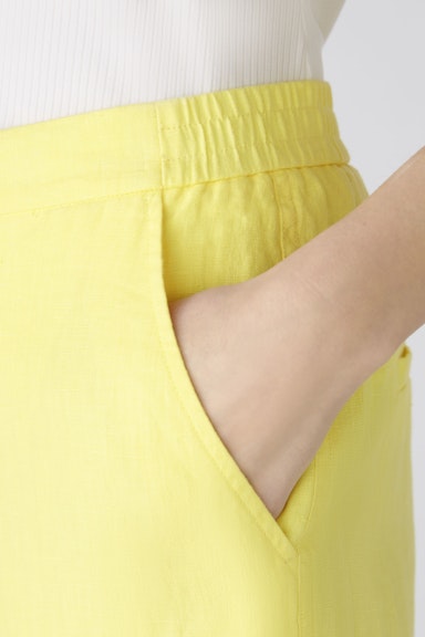Bild 4 von Linen trousers mid waist , cropped in yellow | Oui
