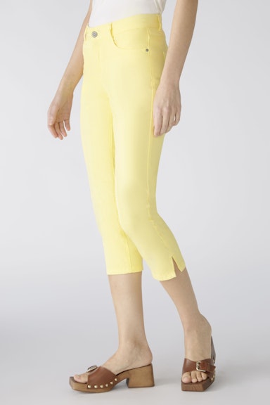 Bild 4 von Capri pants slim fit, mid waist in yellow | Oui