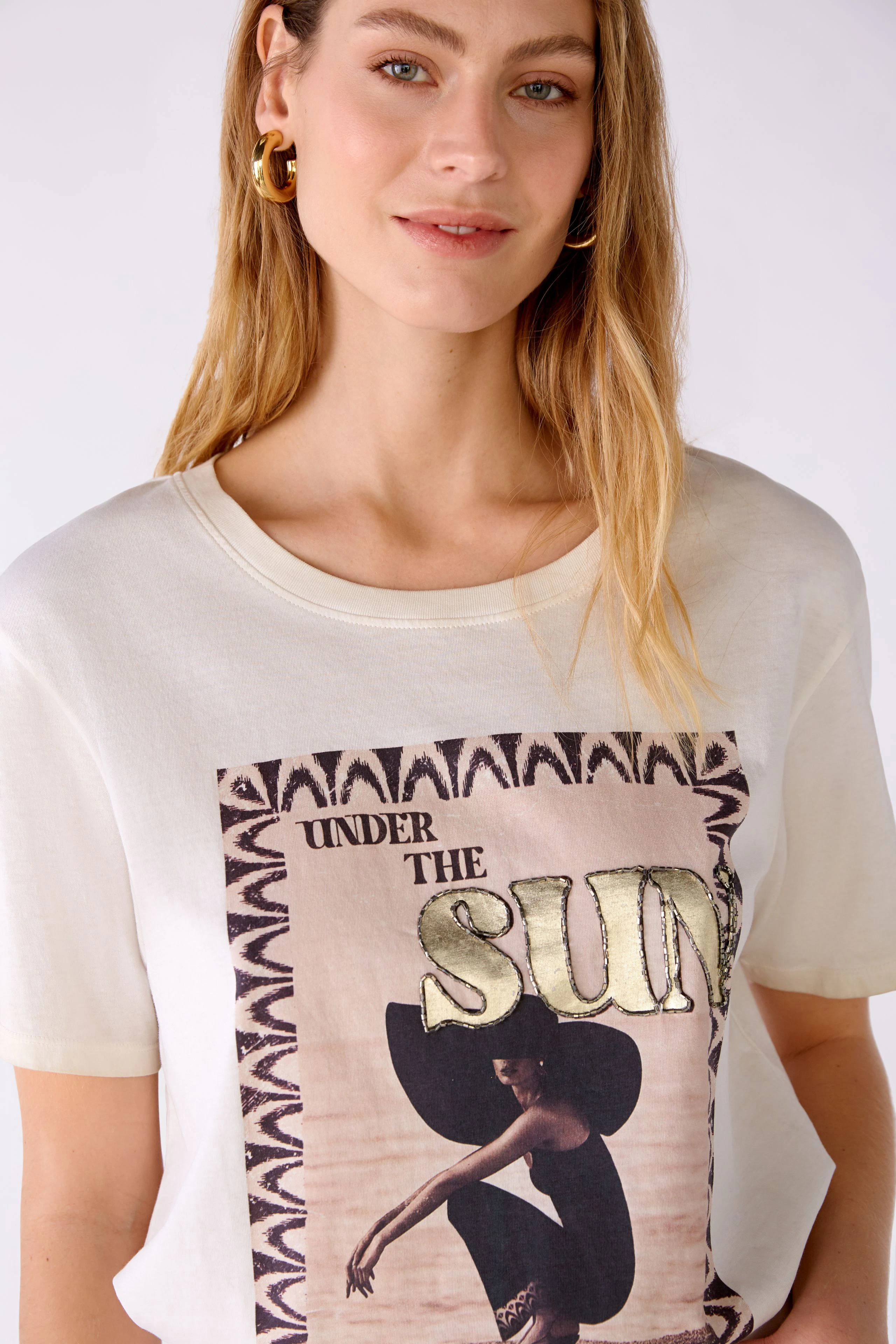 Image 4 of T-shirt motif decoration handmade in light stone | Oui