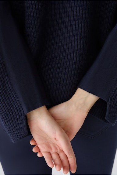 Bild 8 von RUBI Pullover mit Reißverschluss, in reiner Baumwolle in darkblue | Oui