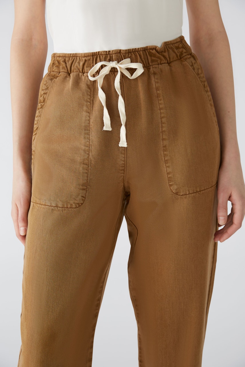 Bild 4 von Jogger lyocell cotton blend in dark camel | Oui