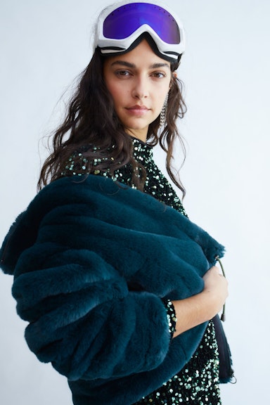 Bild 1 von Faux fur jacket with high, cosy stand-up collar in Dk.Green | Oui