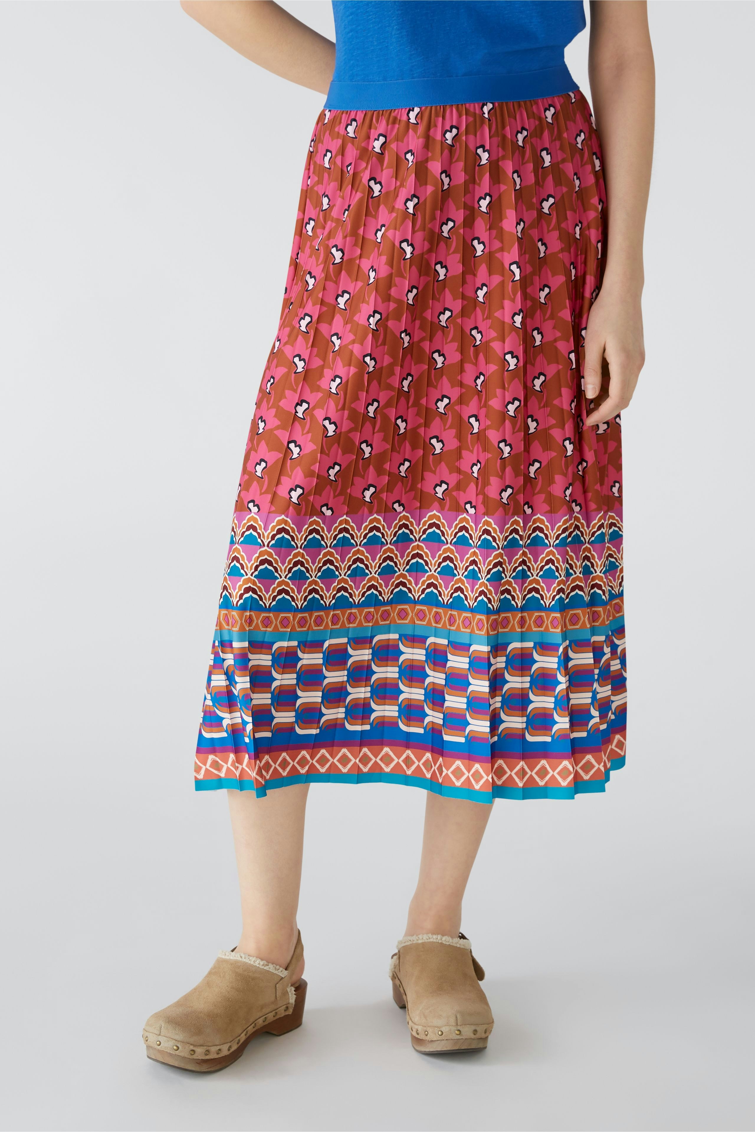 Bild 2 von Pleated skirt silky Touch quality in pink blue | Oui
