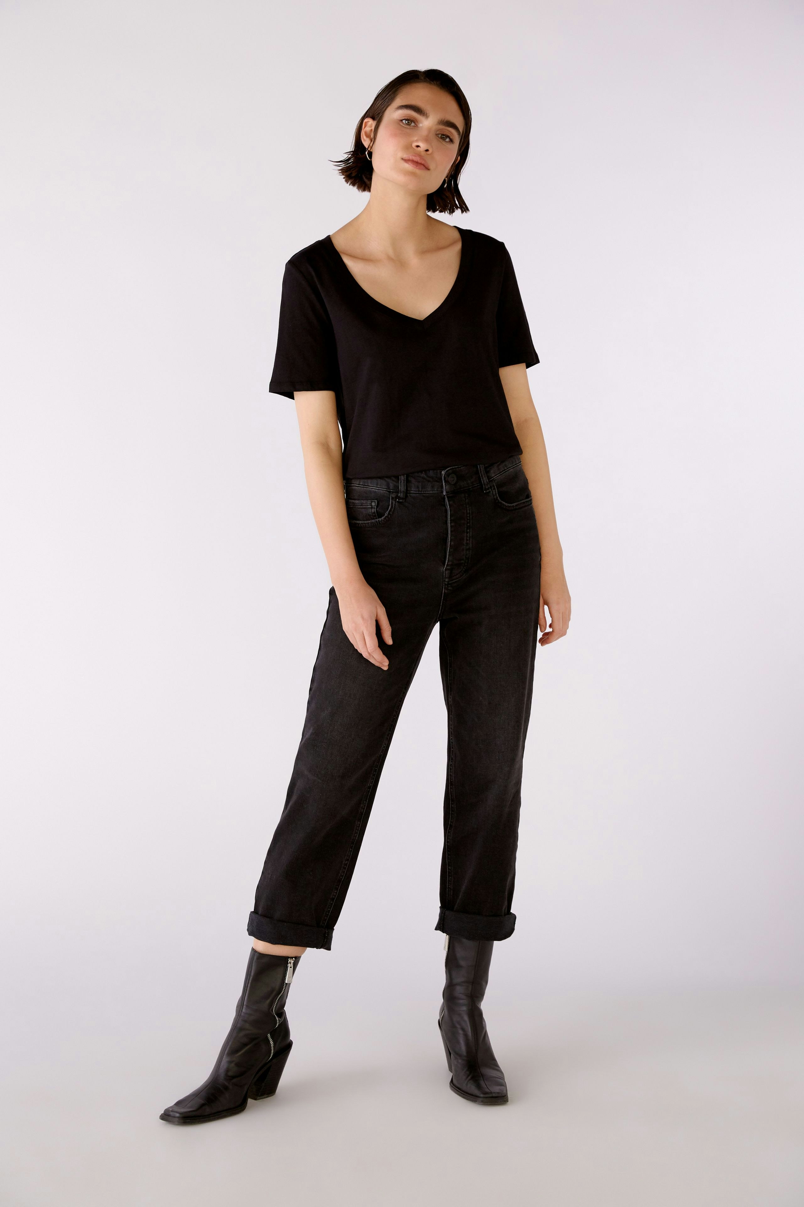 Bild 2 von CARLI T-Shirt 100% Bio-Baumwolle in black | Oui