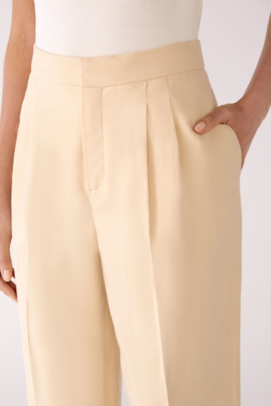 Bild 5 von Pleated trousers in a light linen blend with stretch in light beige | Oui
