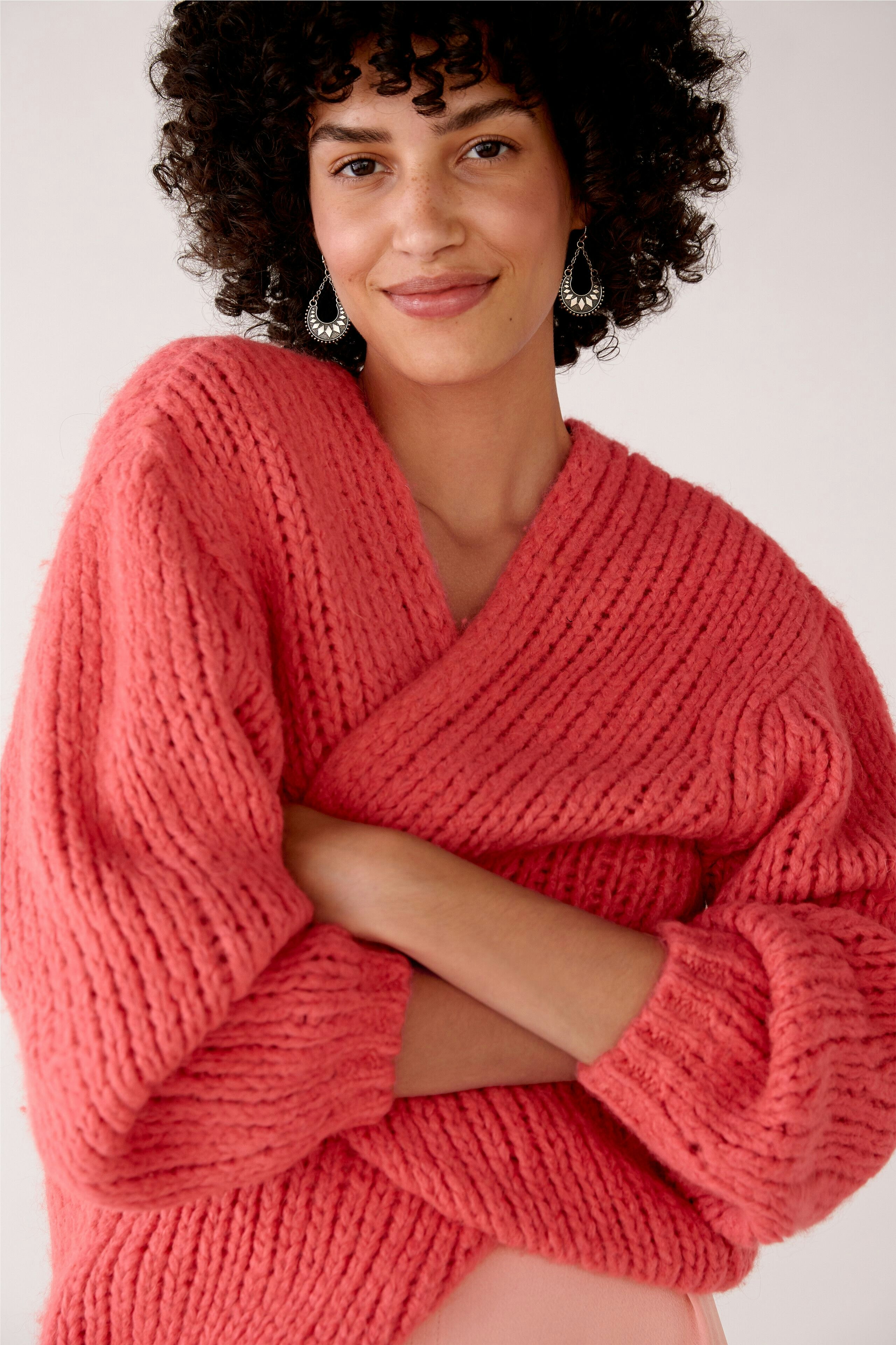 Bild 5 von Strickjacke in Garnmischung mit Wollanteil in red | Oui