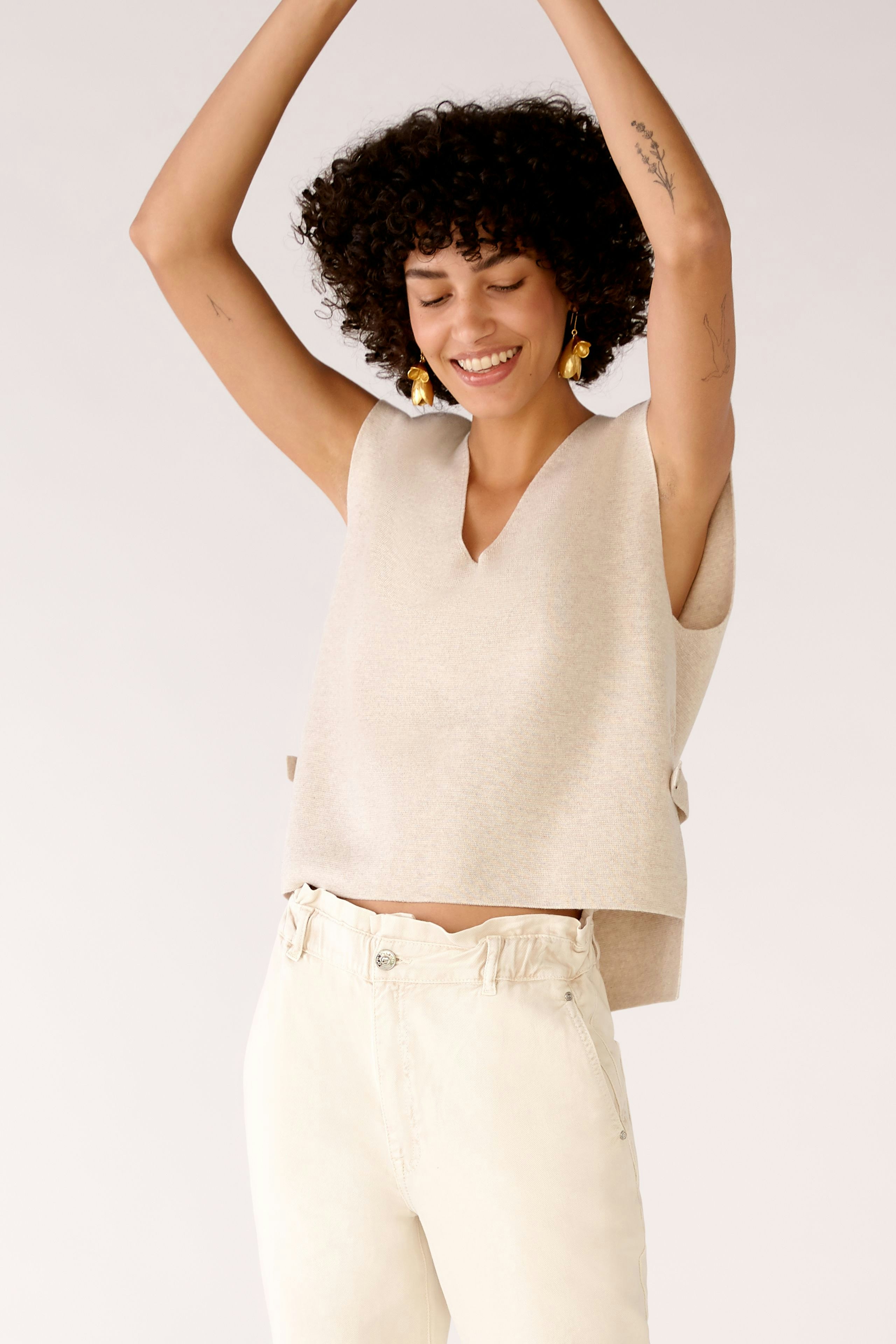 Bild 6 von Slipover in cotton blend in light beige mel | Oui