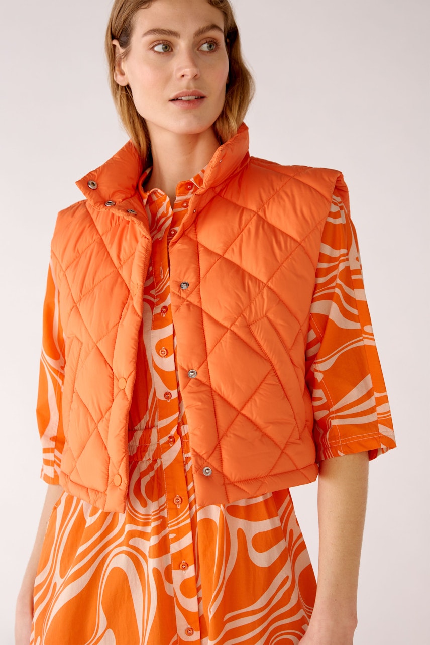 Bild 4 von Weste in gestepptem Nylon in vermillion orange | Oui