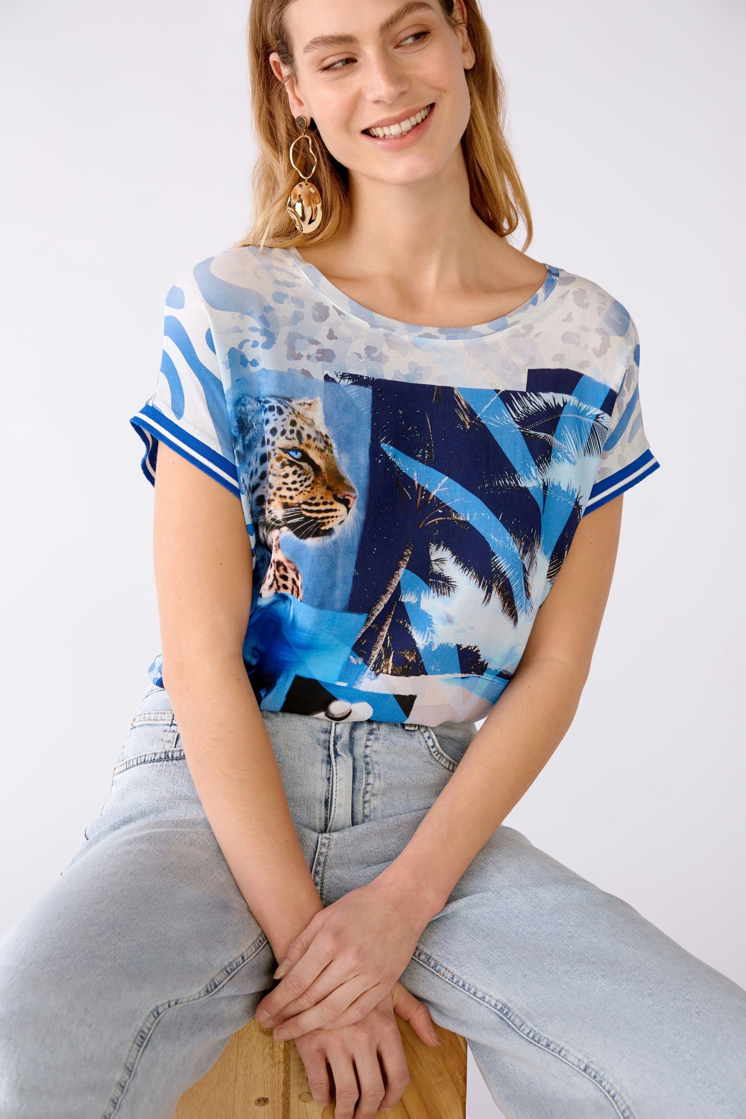 Bild 6 von Blusenshirt Webpatch digital bedruckt mit Deko in white blue | Oui