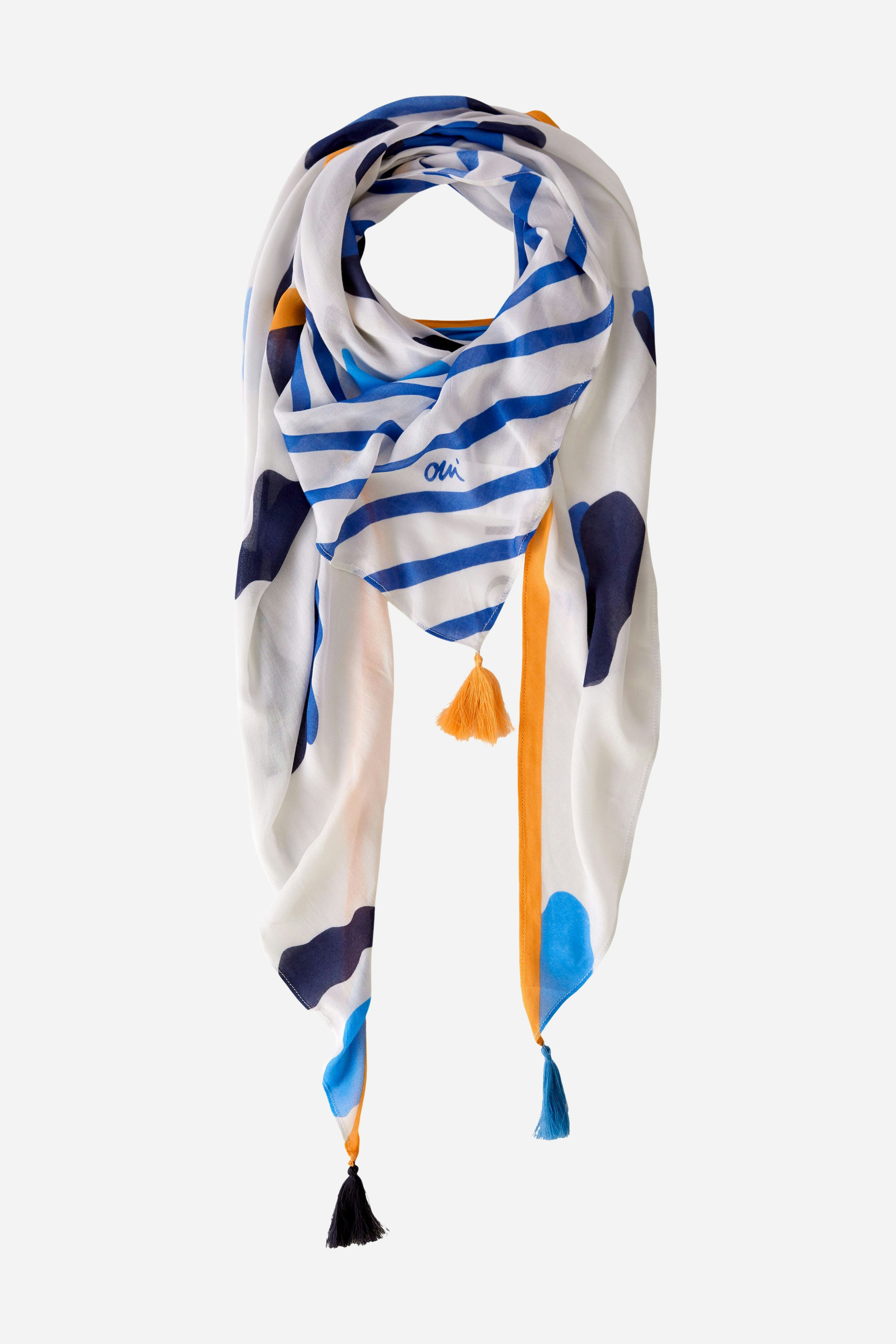 Bild 1 von Triangular scarf in flowing viscose in white blue | Oui