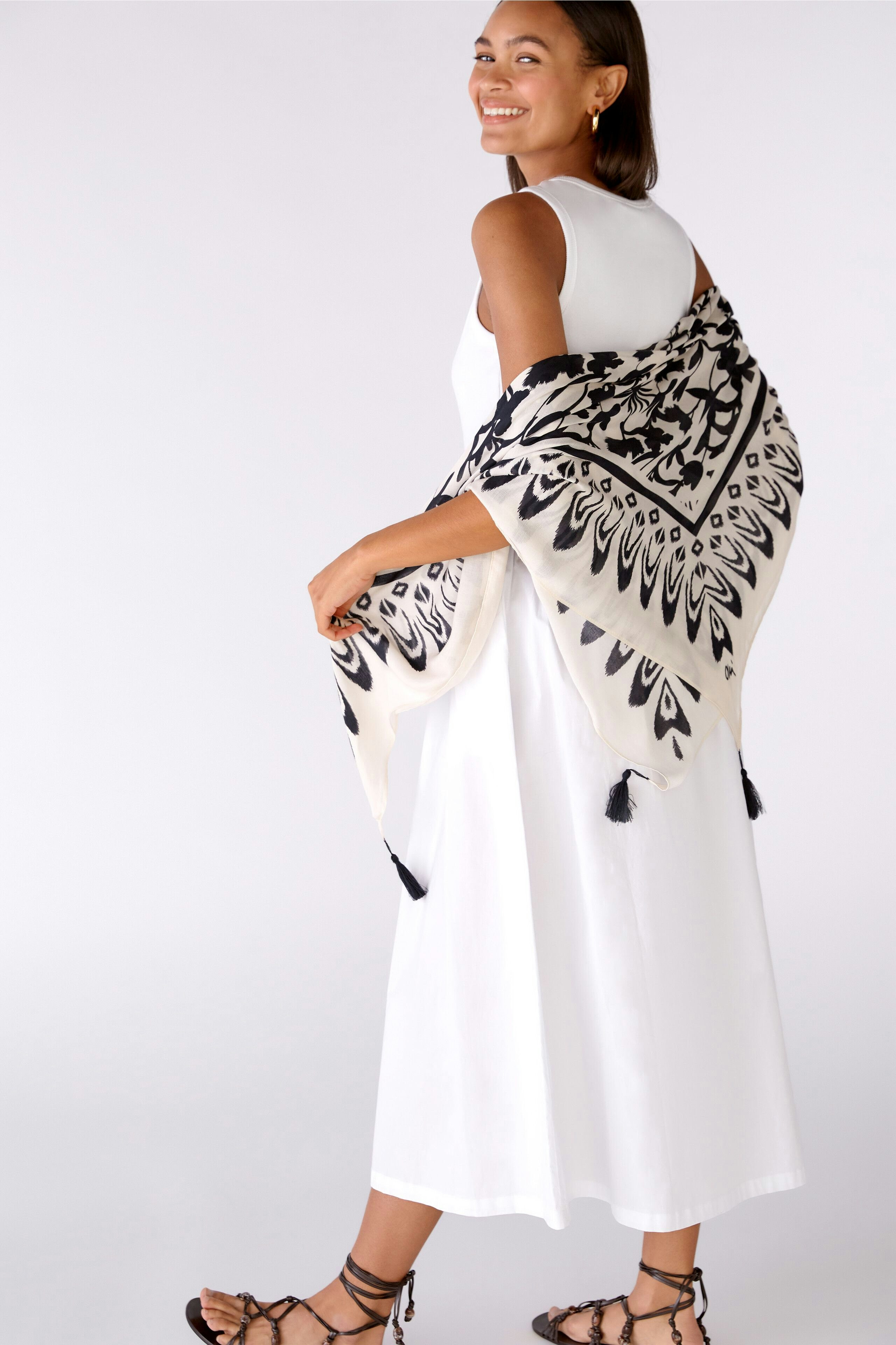 Bild 1 von Cloth 100% viscose in white brown | Oui