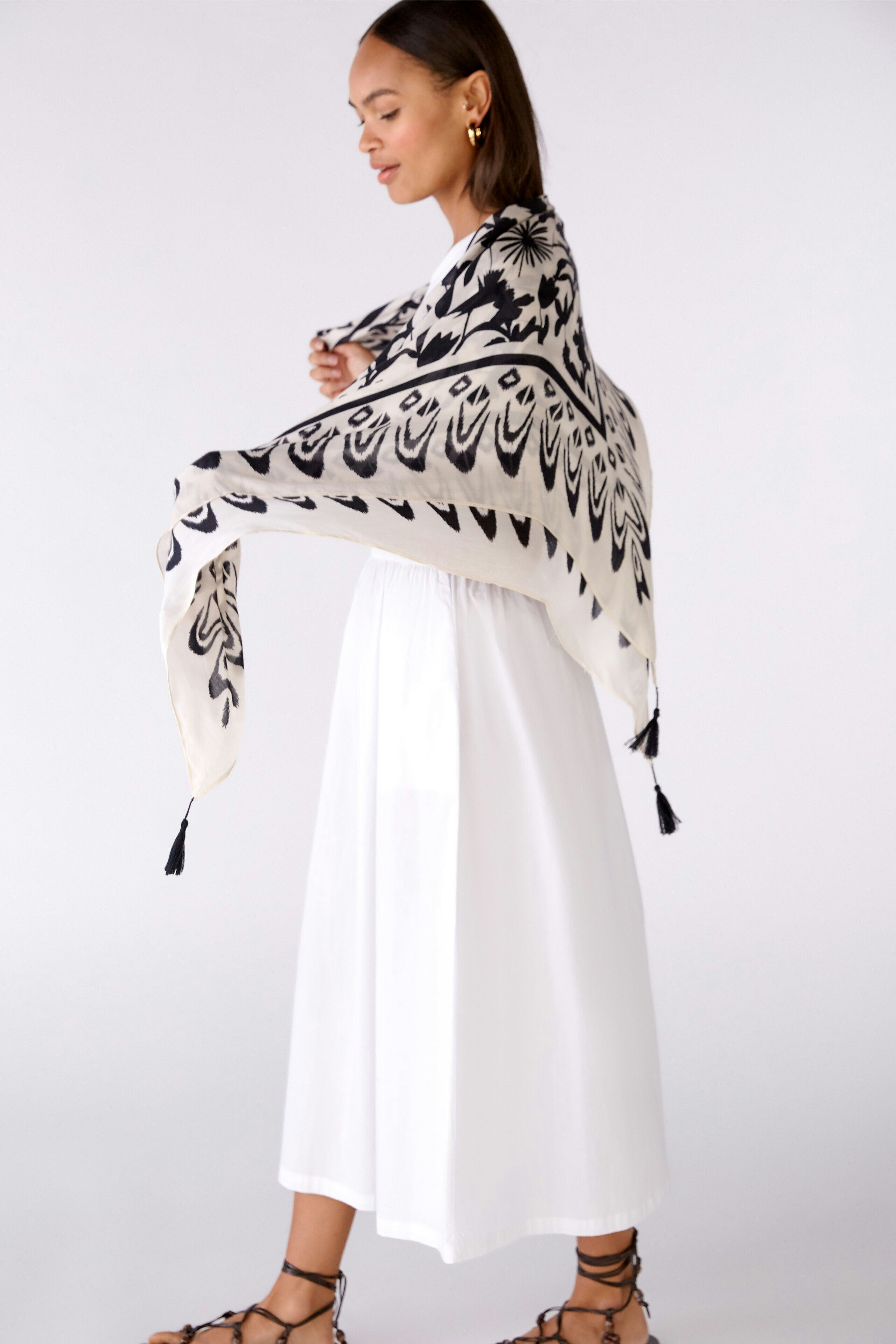 Bild 3 von Cloth 100% viscose in white brown | Oui