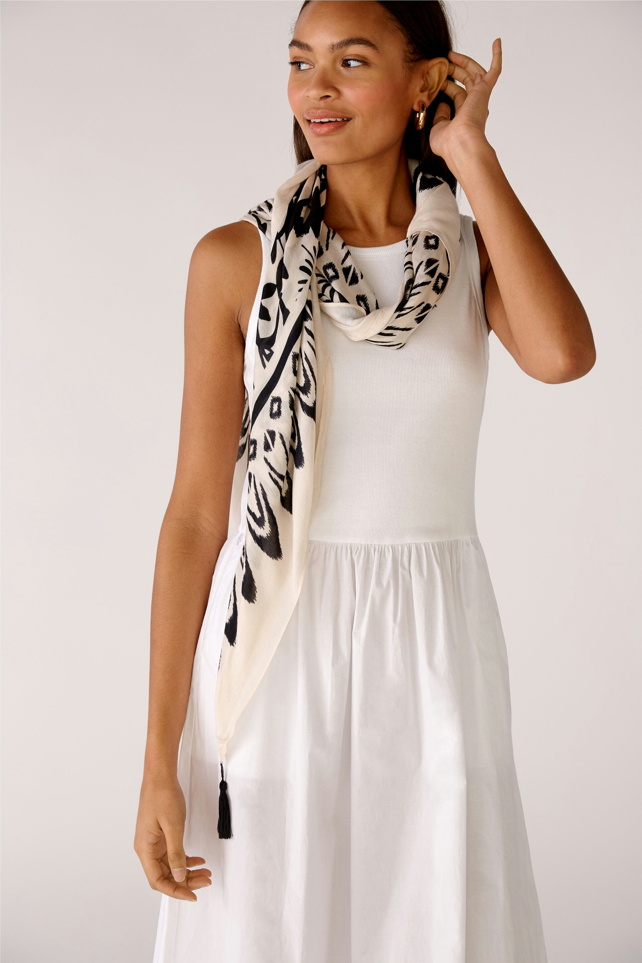 Bild 4 von Cloth 100% viscose in white brown | Oui