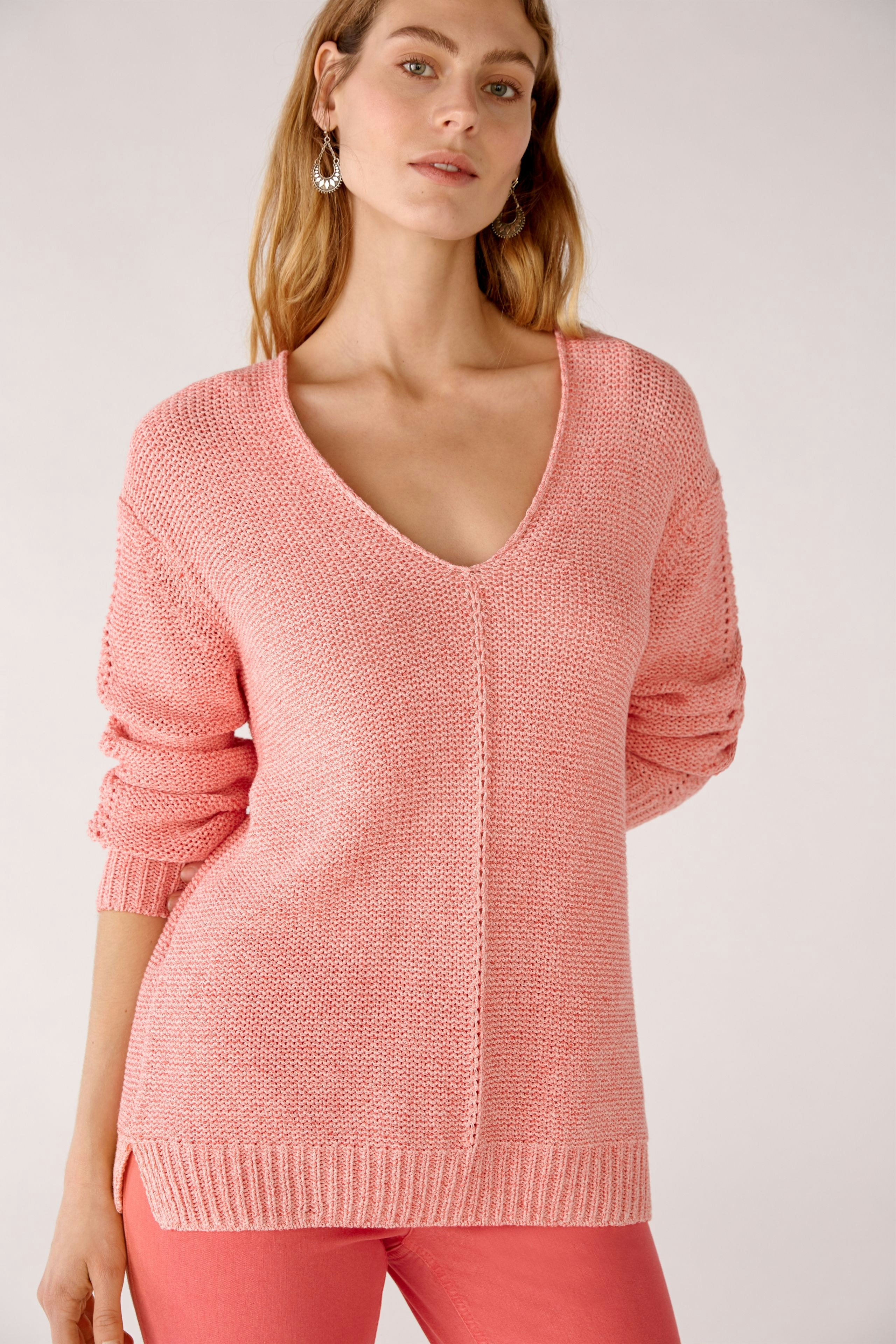 Bild 5 von Pullover with V-neck in red | Oui