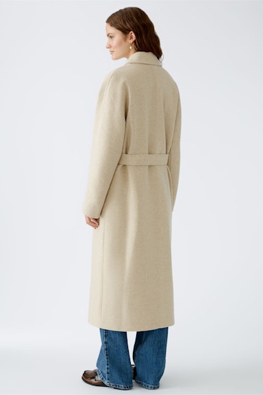 Bild 4 von Coat at maxi length in light stone | Oui