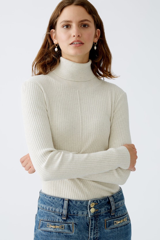 Turtleneck pullover with silk and cashmere