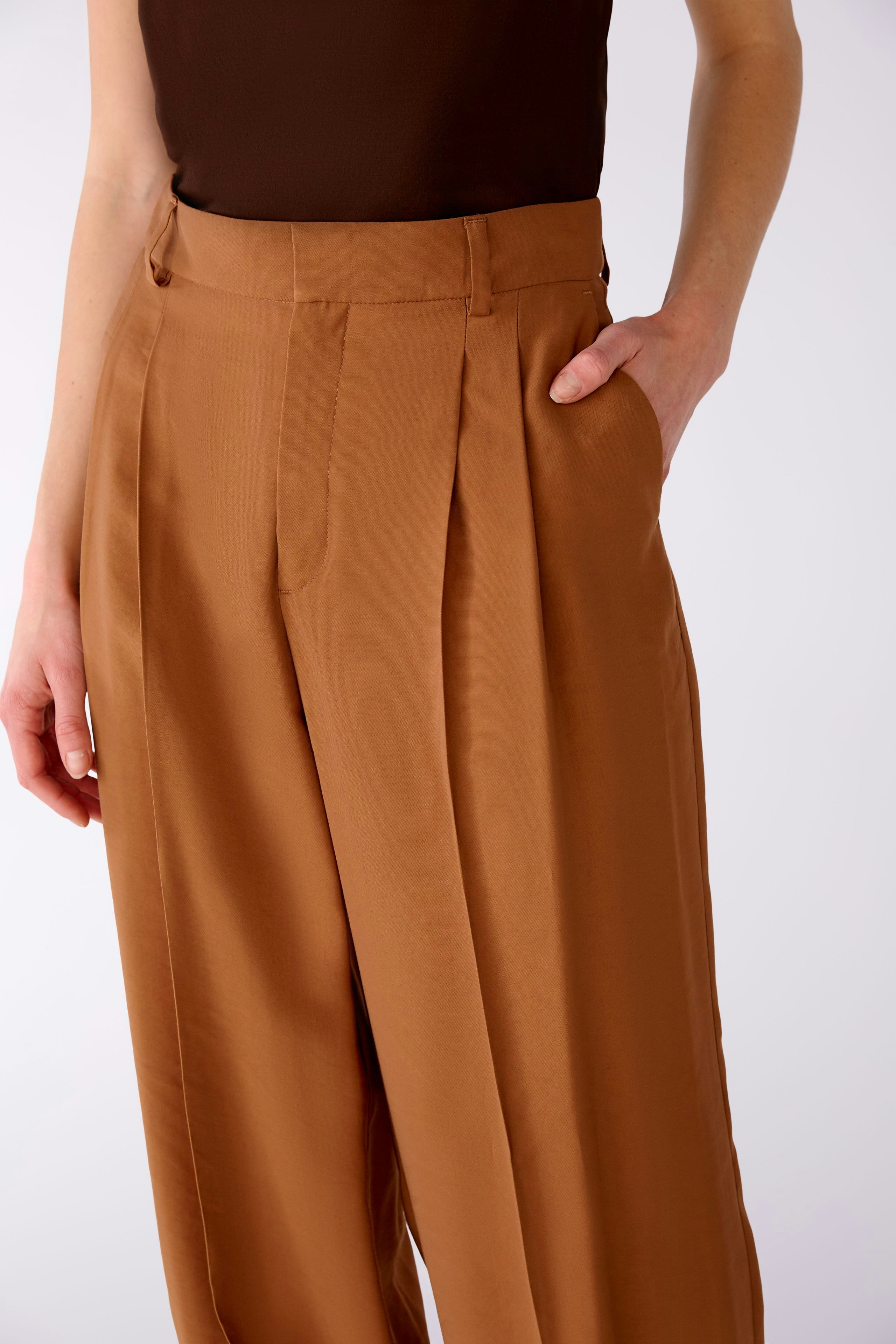 Bild 4 von Bundfaltenhose - toffee in toffee | Oui
