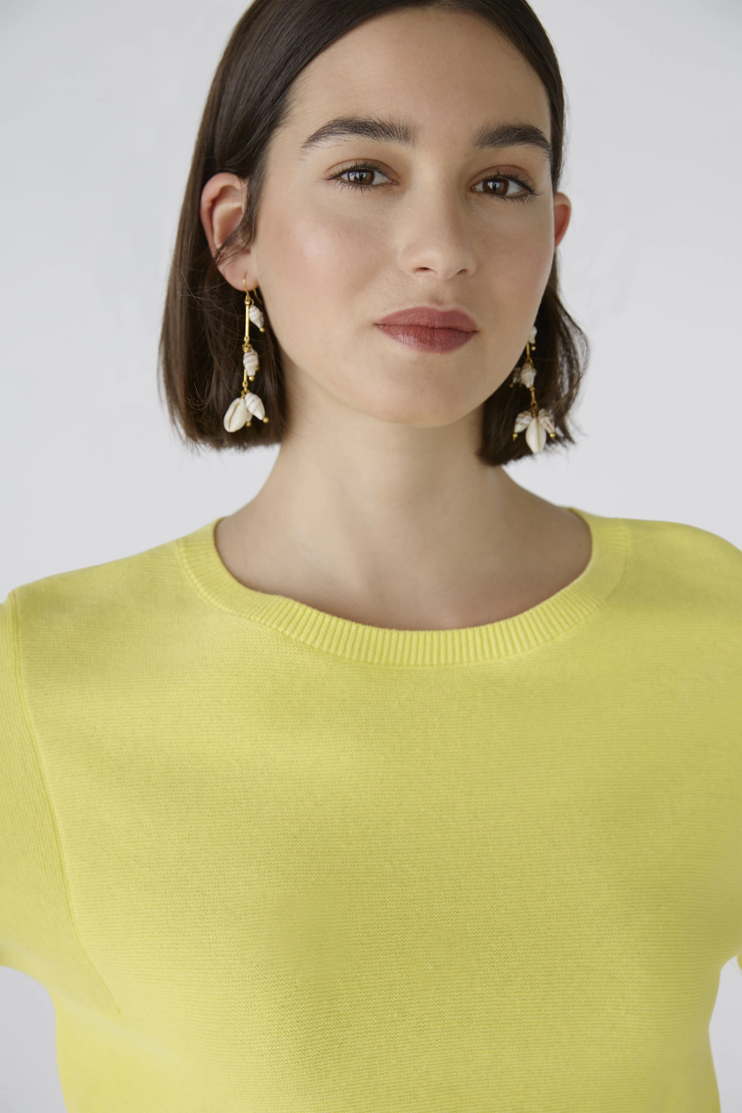 Image 4 of KEIKO pullover - yellow in yellow | Oui