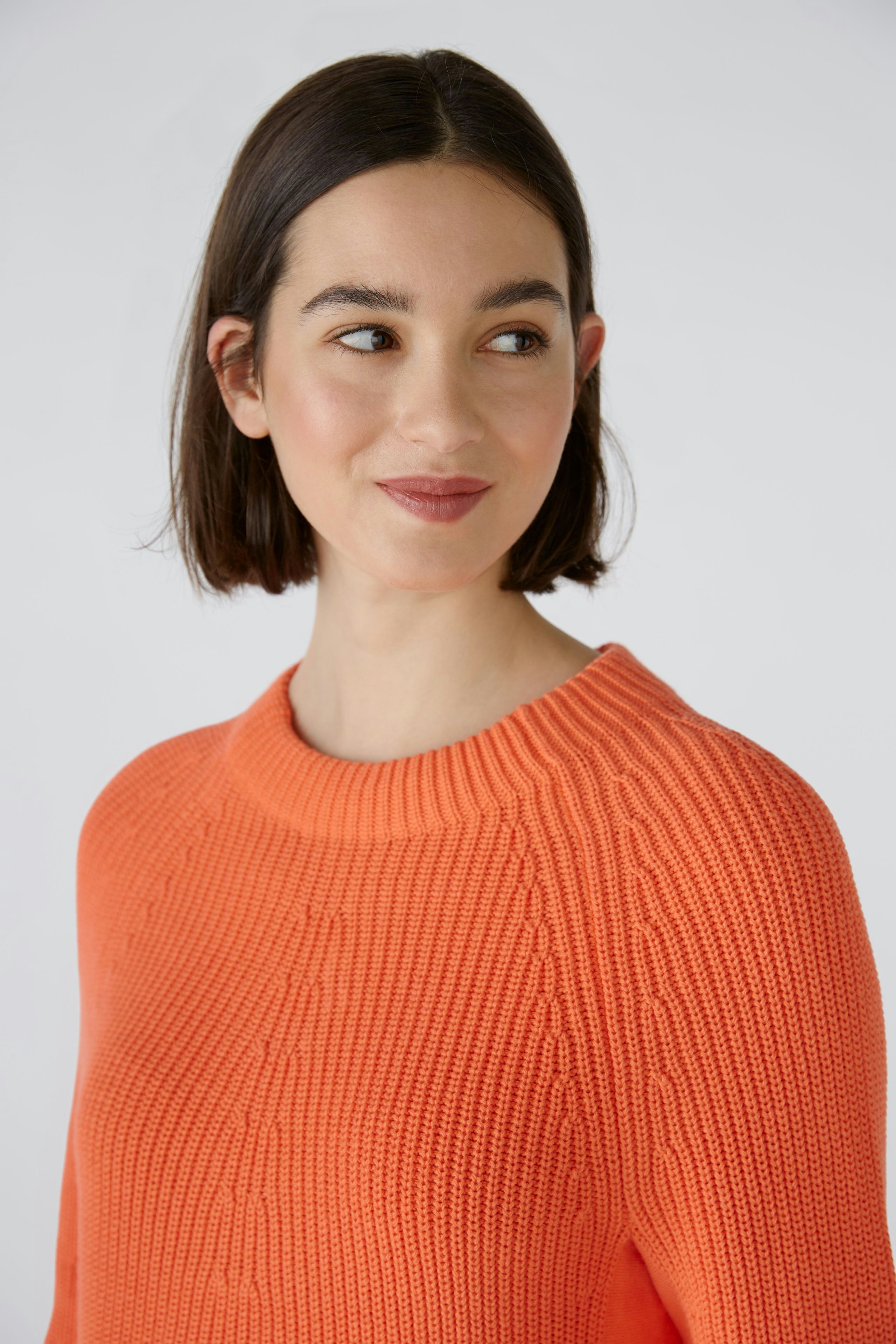 Bild 4 von RUBI pullover - hot coral in hot coral | Oui