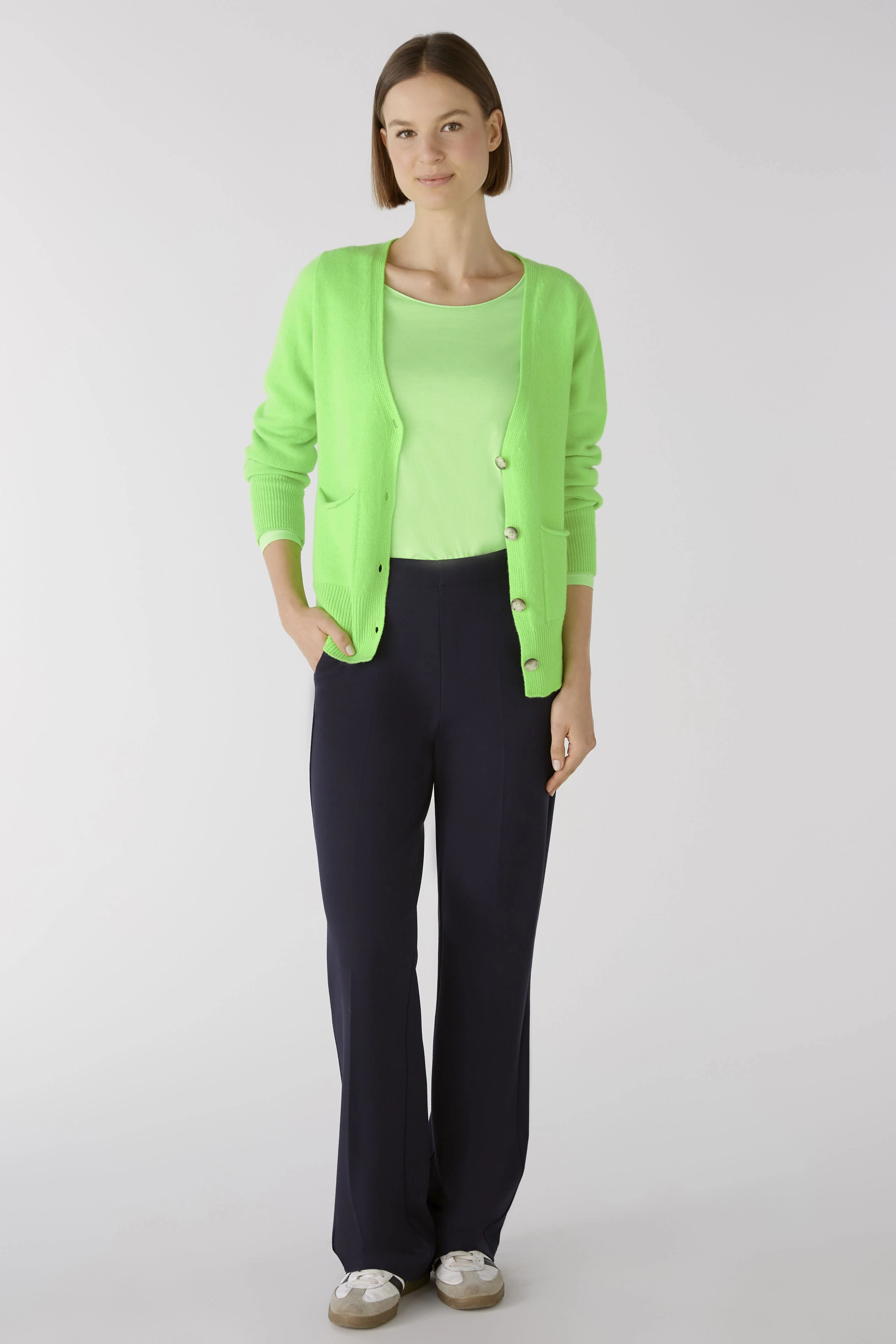 Bild 2 von Langarmshirt - gecko green in gecko green | Oui