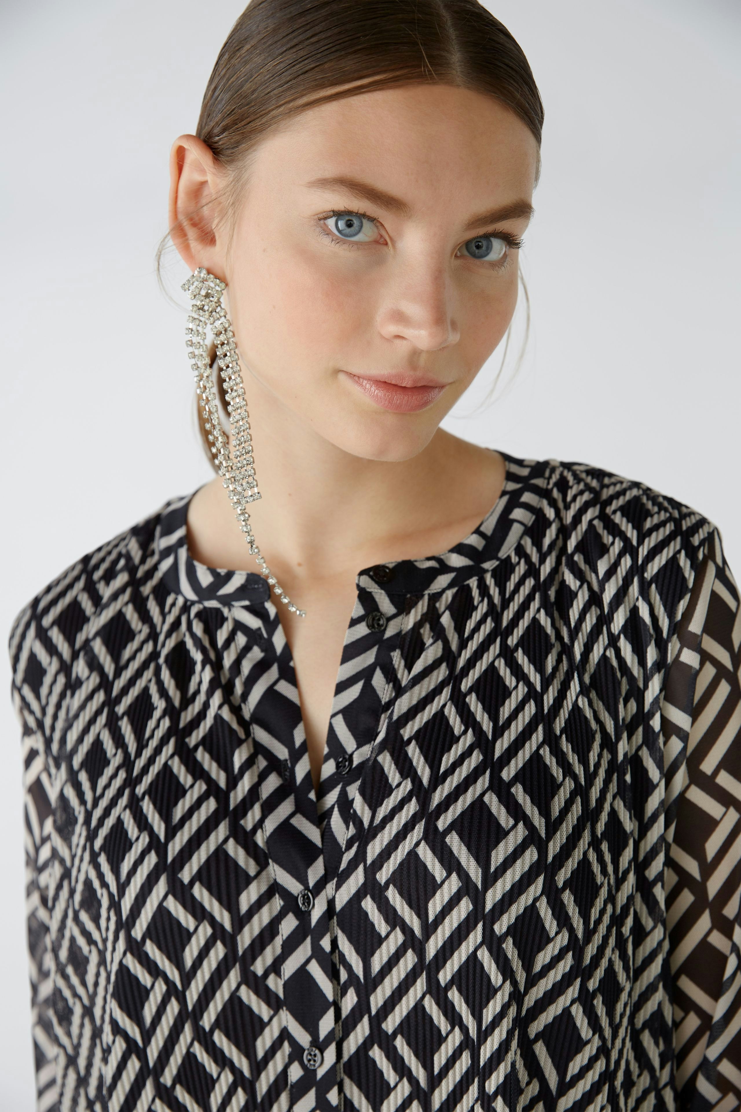 Bild 4 von Pleated dress - black offwhite in black offwhite | Oui