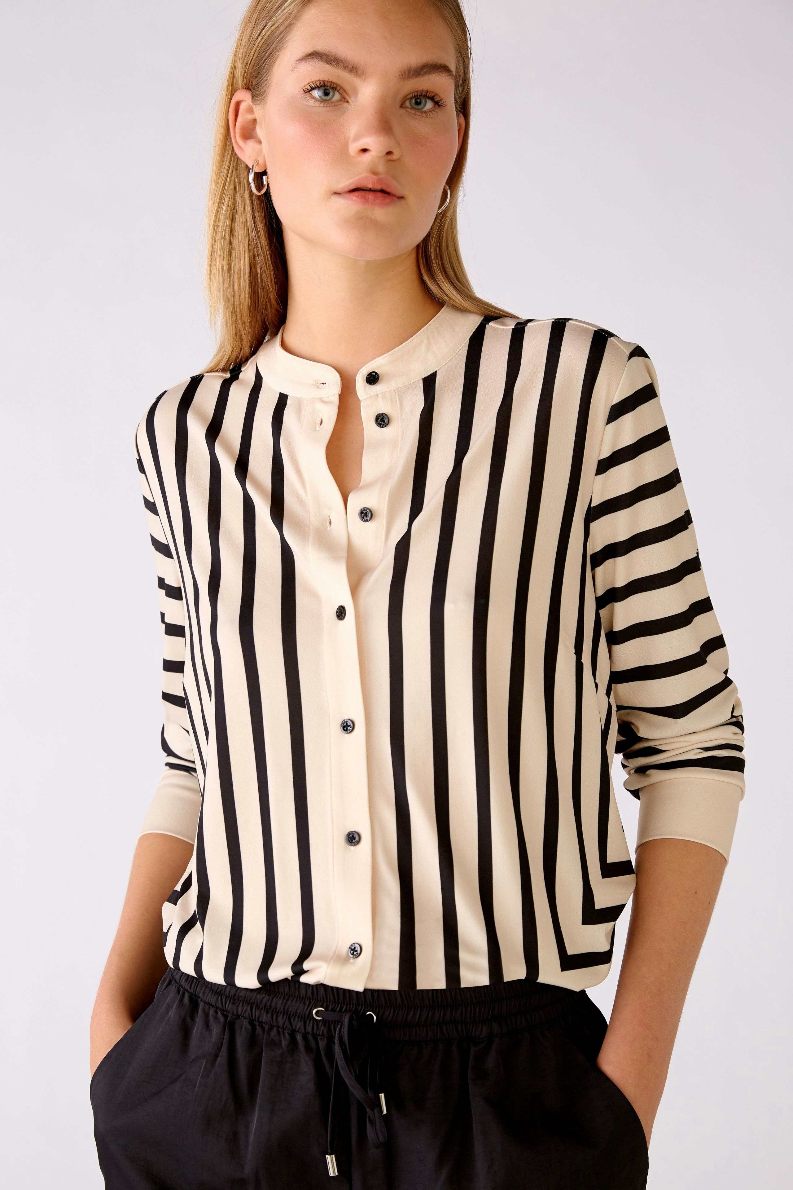 Bild 6 von Bluse - white black in white black | Oui