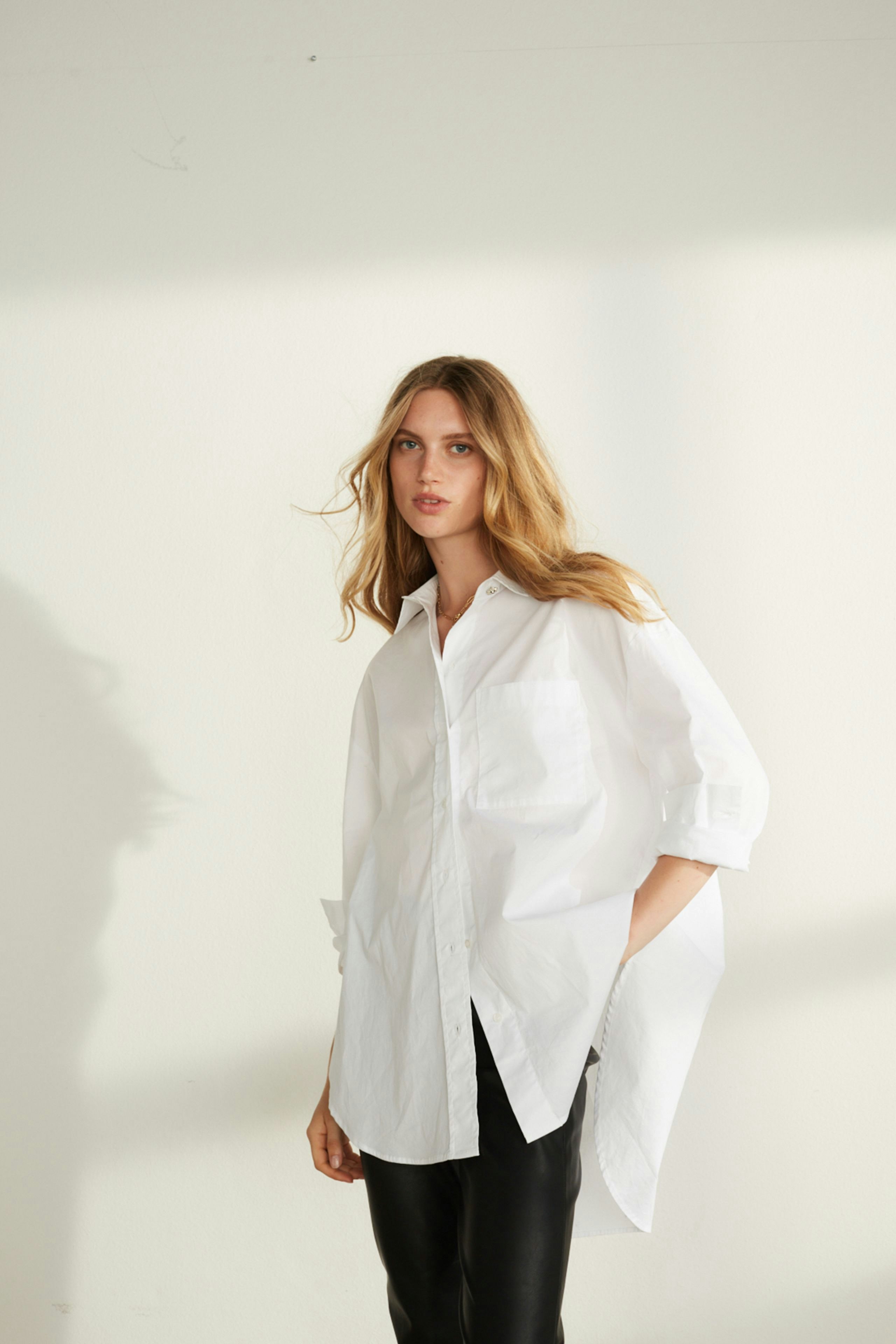 Bild 1 von Blouse - optic white in optic white | Oui